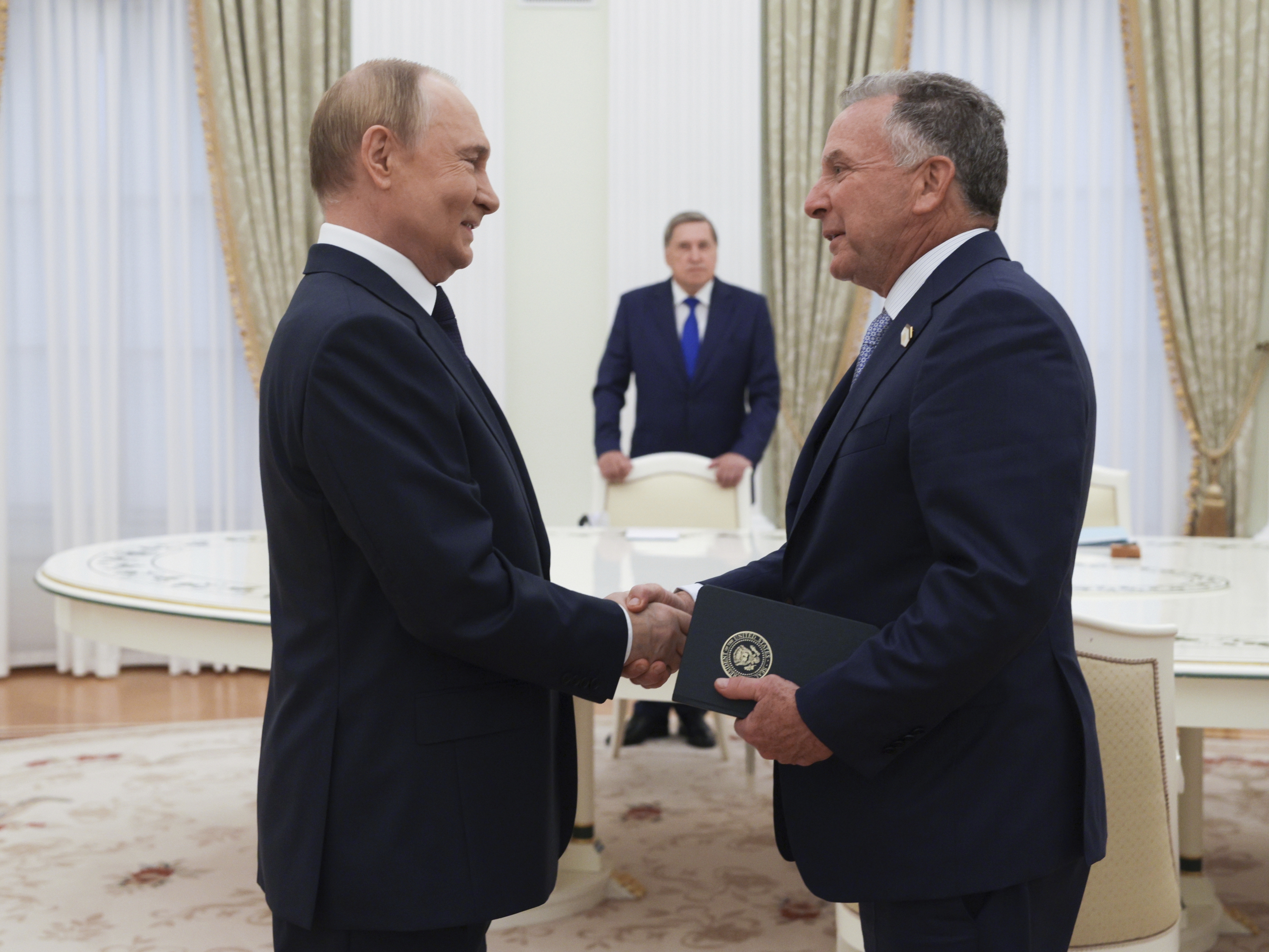 Trump Envoy Witkoff Meets Putin Before Sanctions Deadline: Last-Ditch Effort