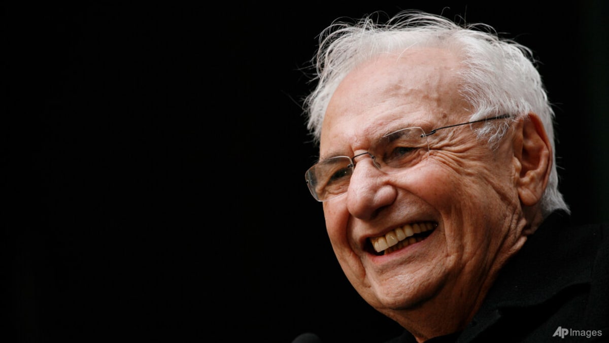 Frank Gehry, Visionary Architect Behind Guggenheim Bilbao & Walt Disney Concert Hall, Dies at 96