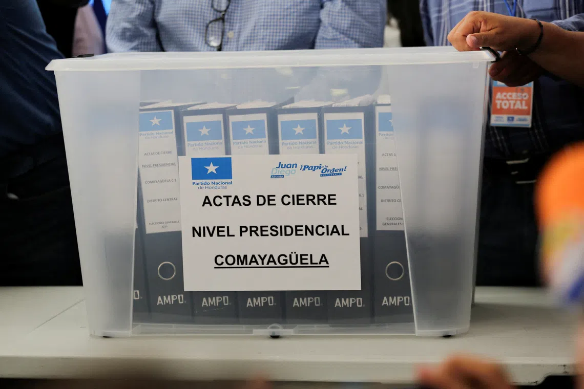 Honduras Election Deadlock Persists: Asfura Holds Slim Lead, Vote Count Continues Amid Trump's Controversial Backing