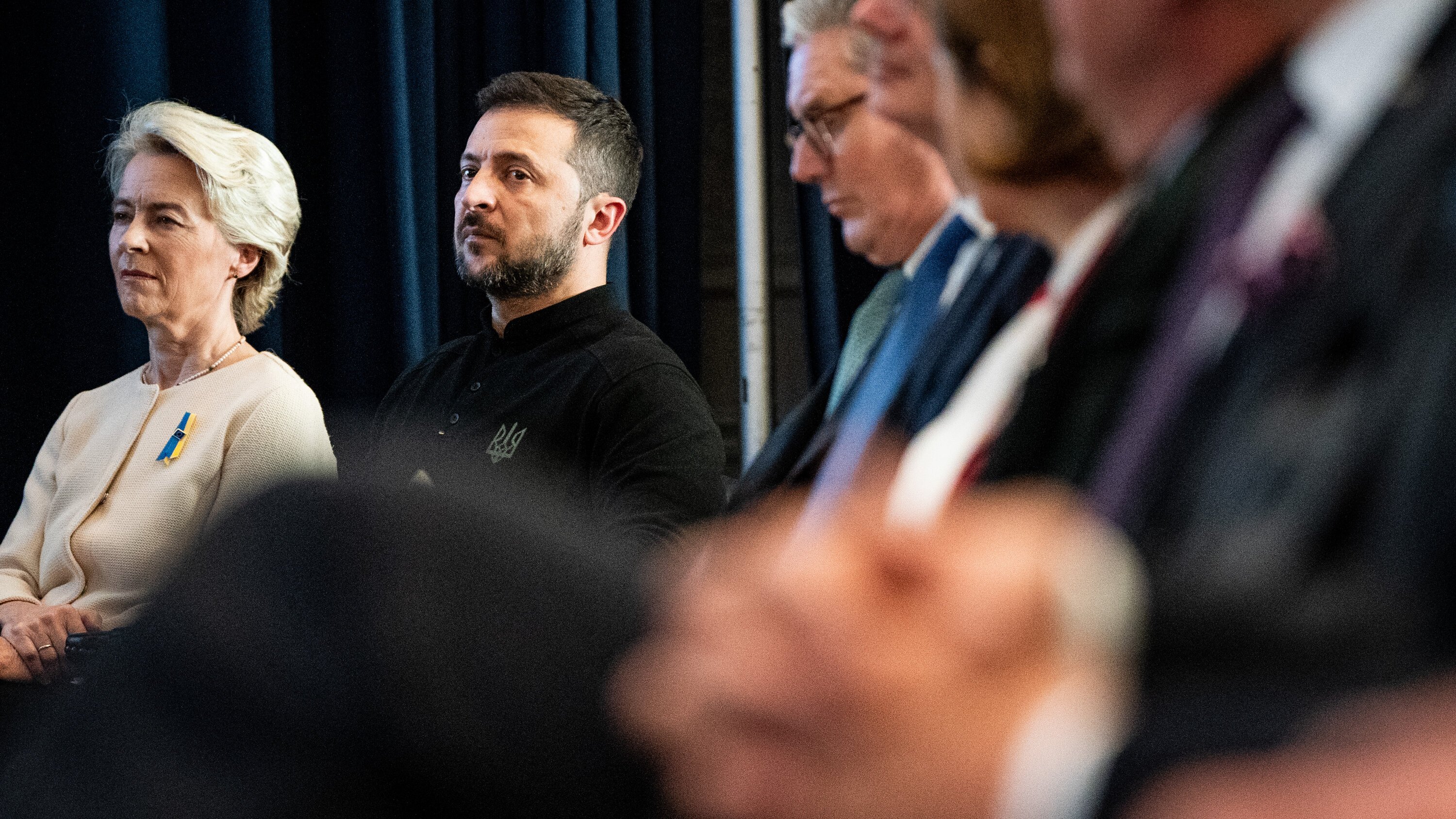 Zelensky & Trump Advisers Hold 2-Hour Call on Ukraine Peace Terms, Axios Reports