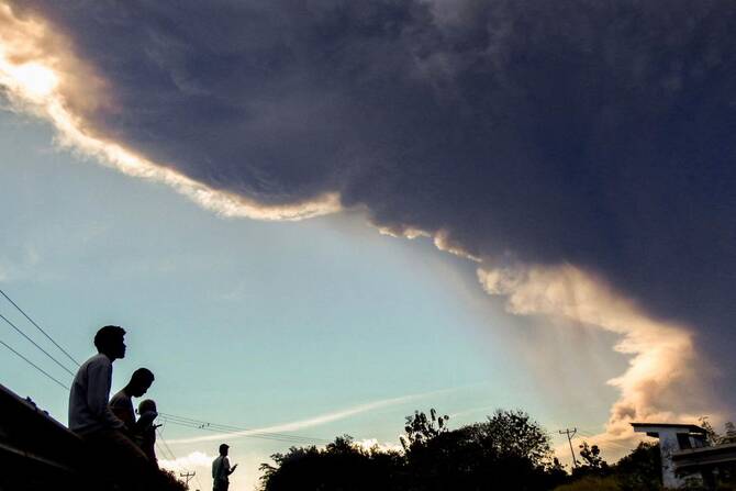 Indonesia's Mount Lewotobi Laki Laki Volcano Erupts, Spewing Ash 18km High