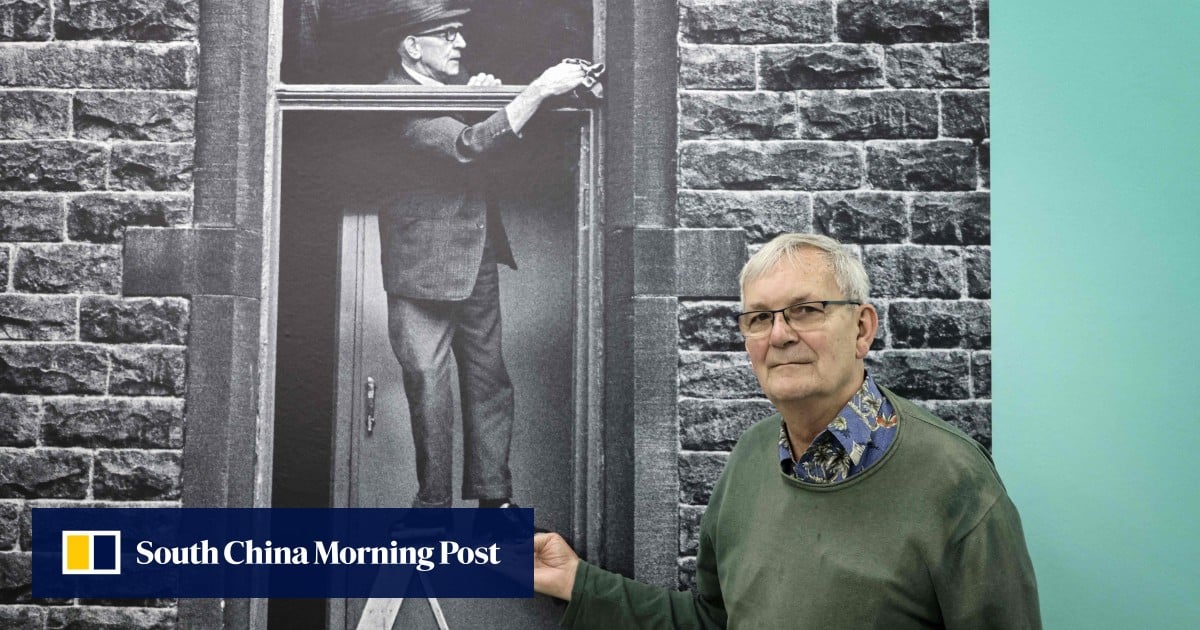 Renowned British documentary photographer Martin Parr dies at 73