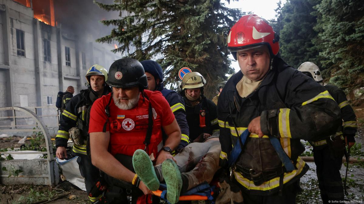 Ukraine Denies Postponing POW Swaps; Russian Strike Kills Three in Kharkiv
