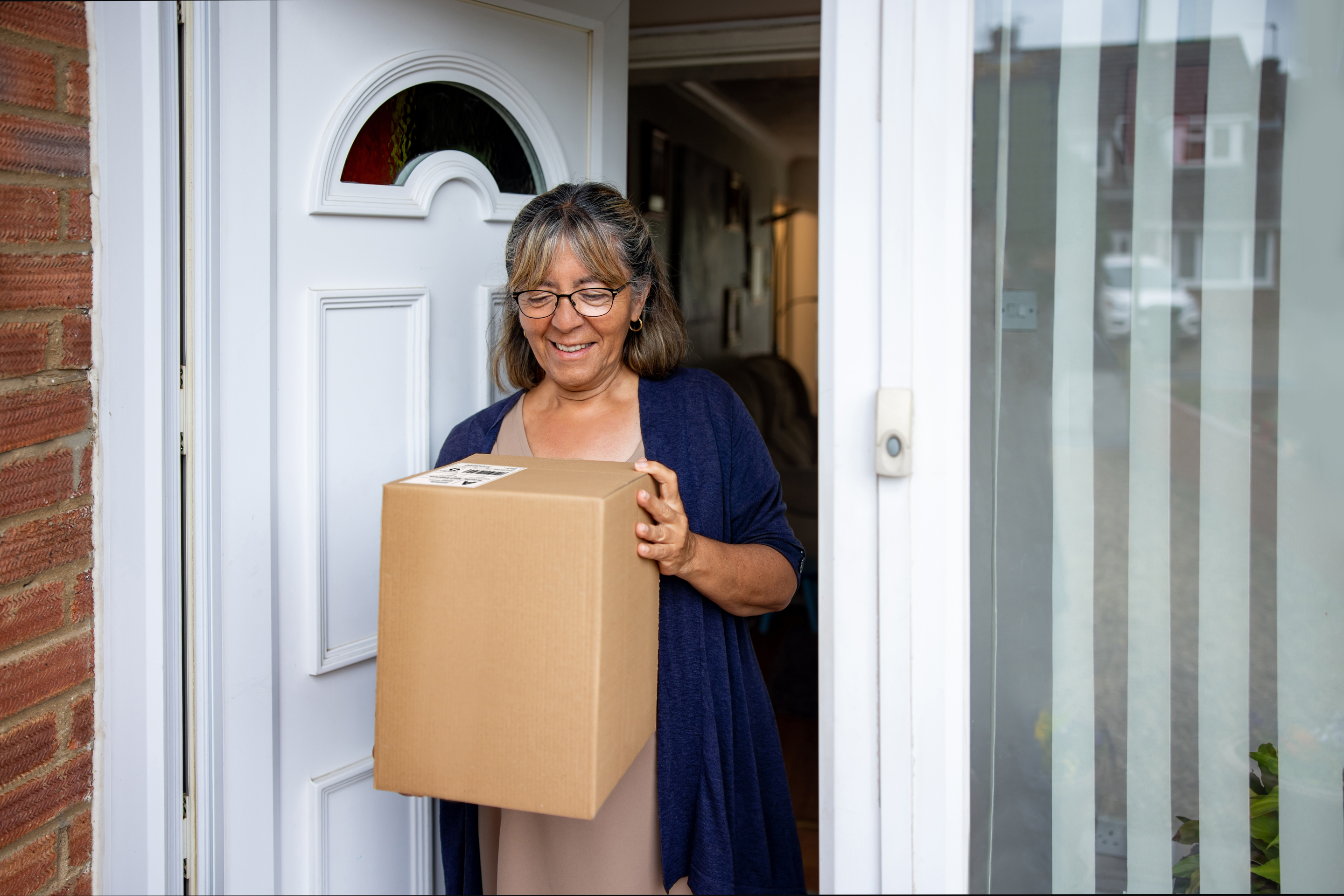 UPS Stock: A Dividend Gem Down 24% - Buy and Hold Forever?