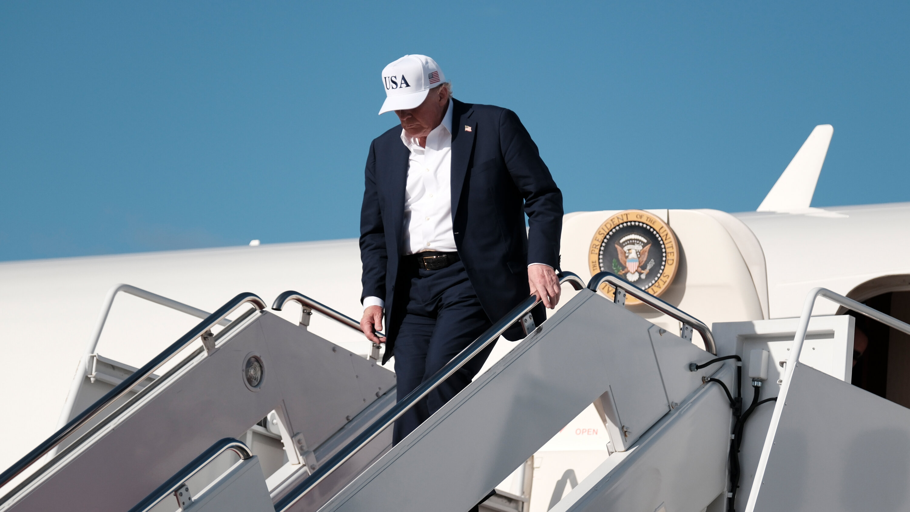 Trump Threatens New Tariffs on Allies, Reviving Trade War Fears