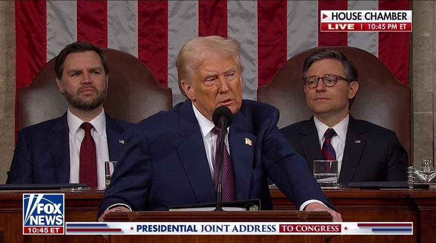 Zelenskyy heads to London for more Ukraine peace talks. Here’s what to know - NPR