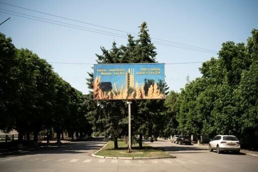 Ukrainian Town of Mezhova Braces for Potential Russian Advance