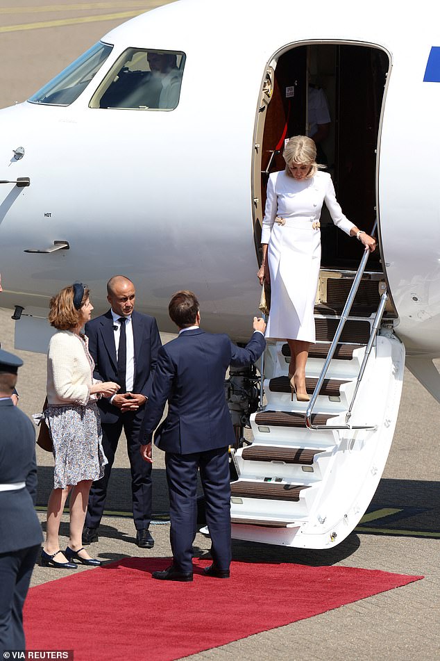 Another Awkward Plane Moment for Macron and Wife Captured on Camera