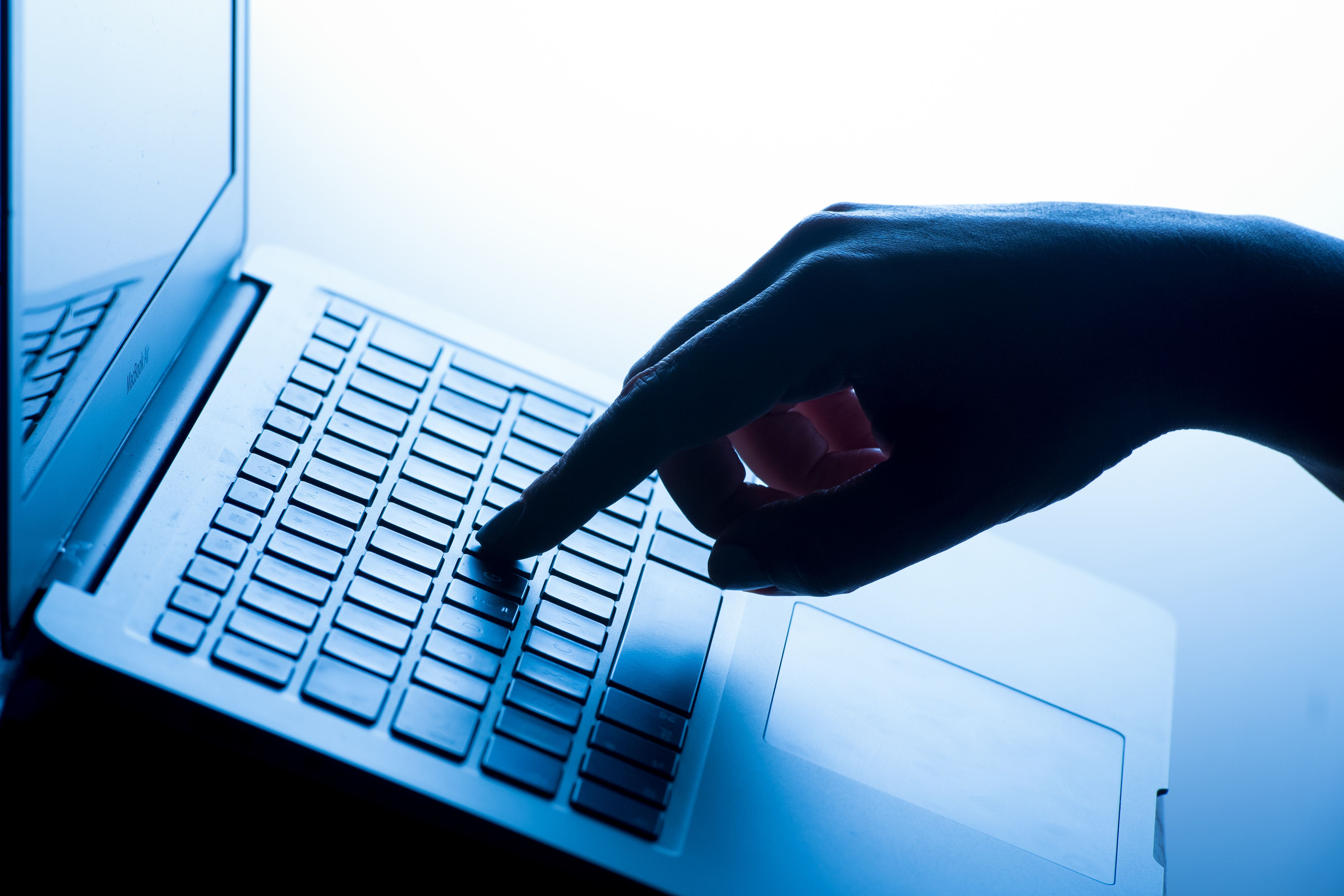 Global Crackdown on Financial Influencers Promoting Unauthorized Products