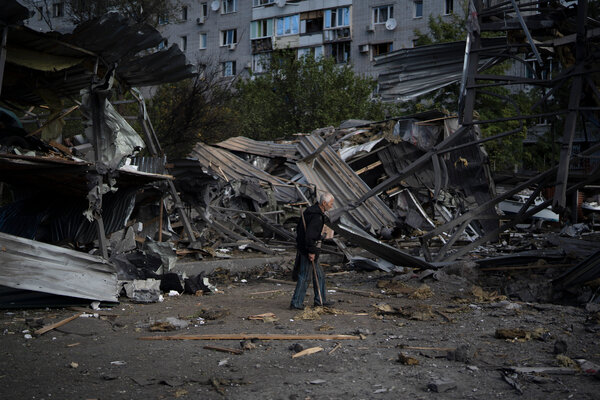 Kyiv Under Fire: Russian Missiles Target Ukrainian Capital Before Rome Summit
