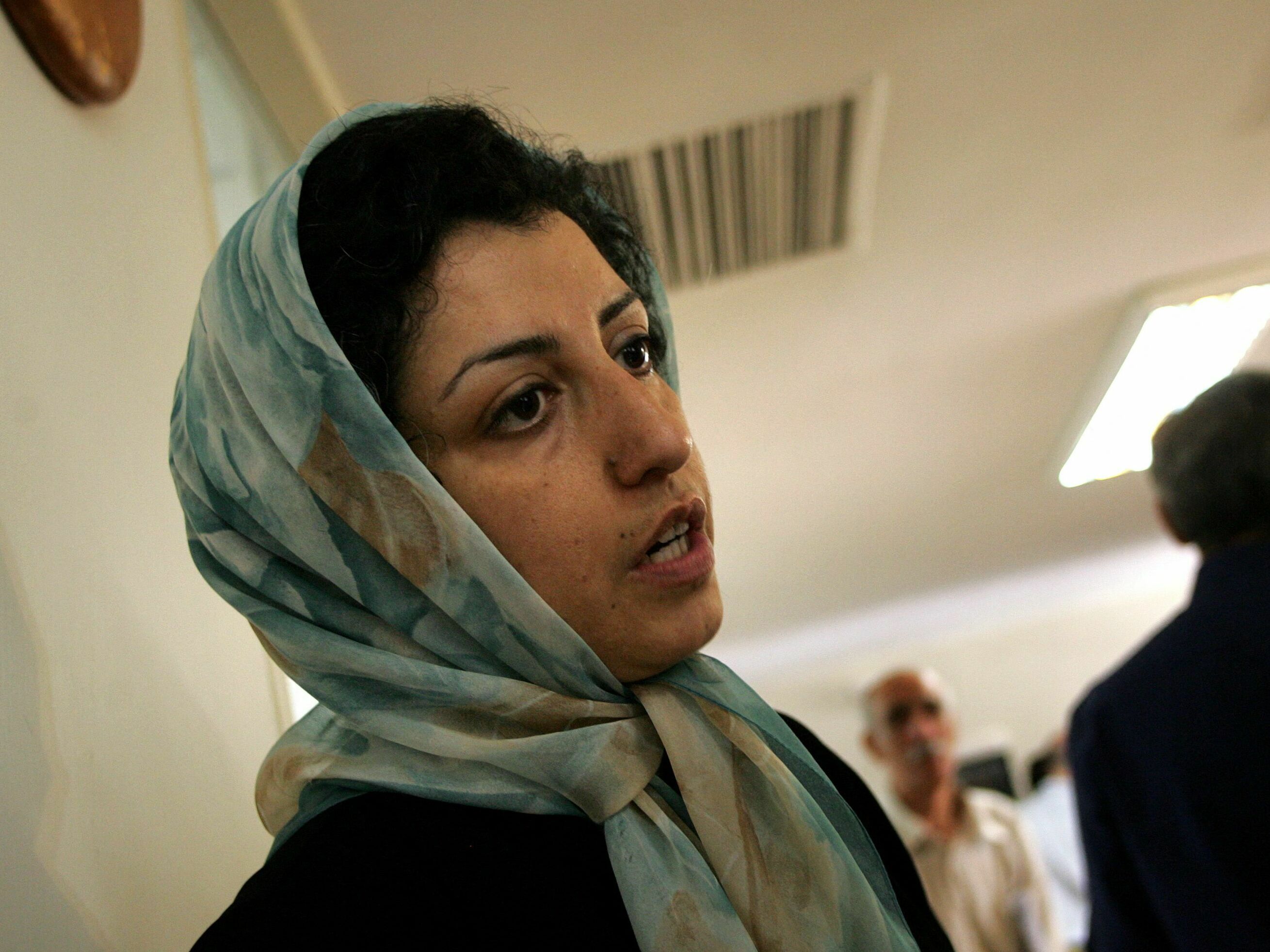 Narges Mohammadi: Nobel Winner Threatened; Committee Urges Protection