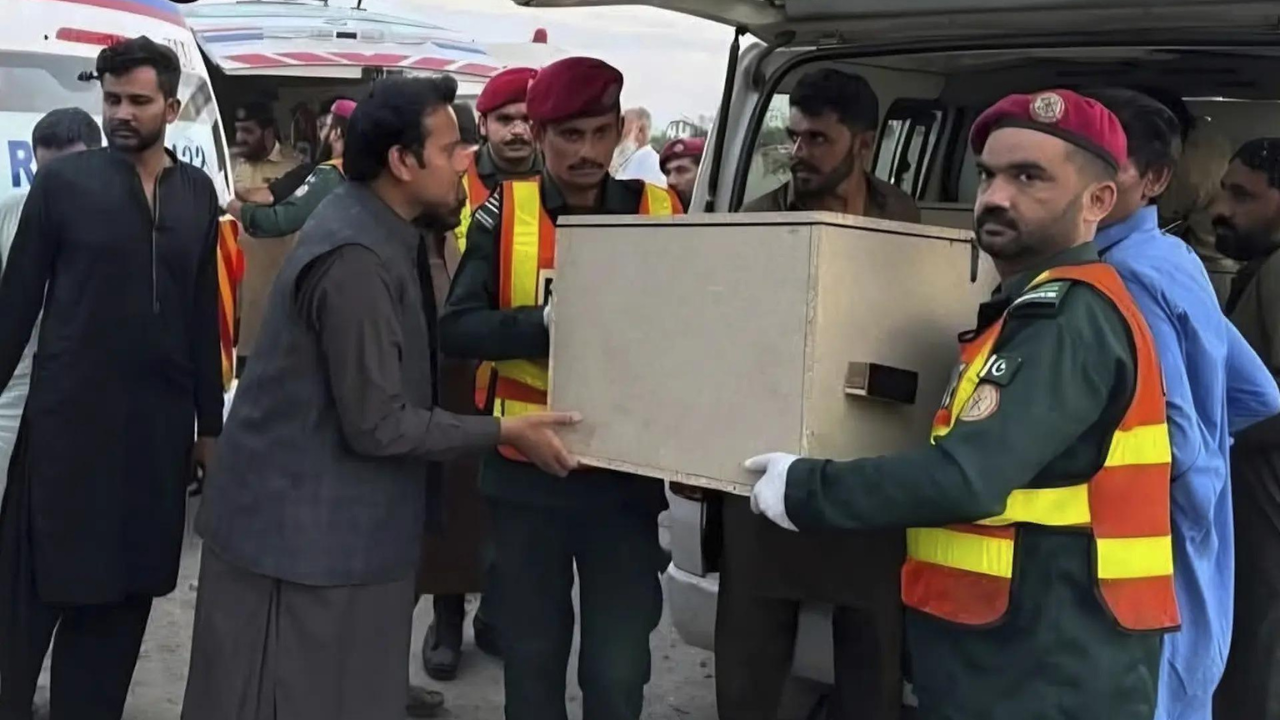Pakistan Bus Attack: Baloch Rebels Kill 9 in Balochistan