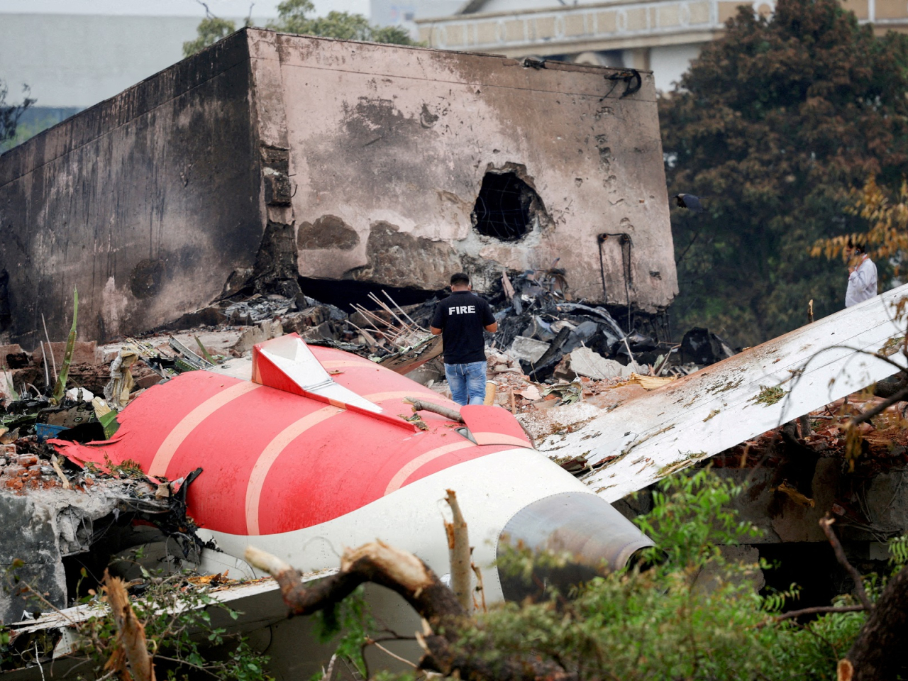 Air India Crash: Fuel Switch Error Led to 260 Deaths, Report Finds