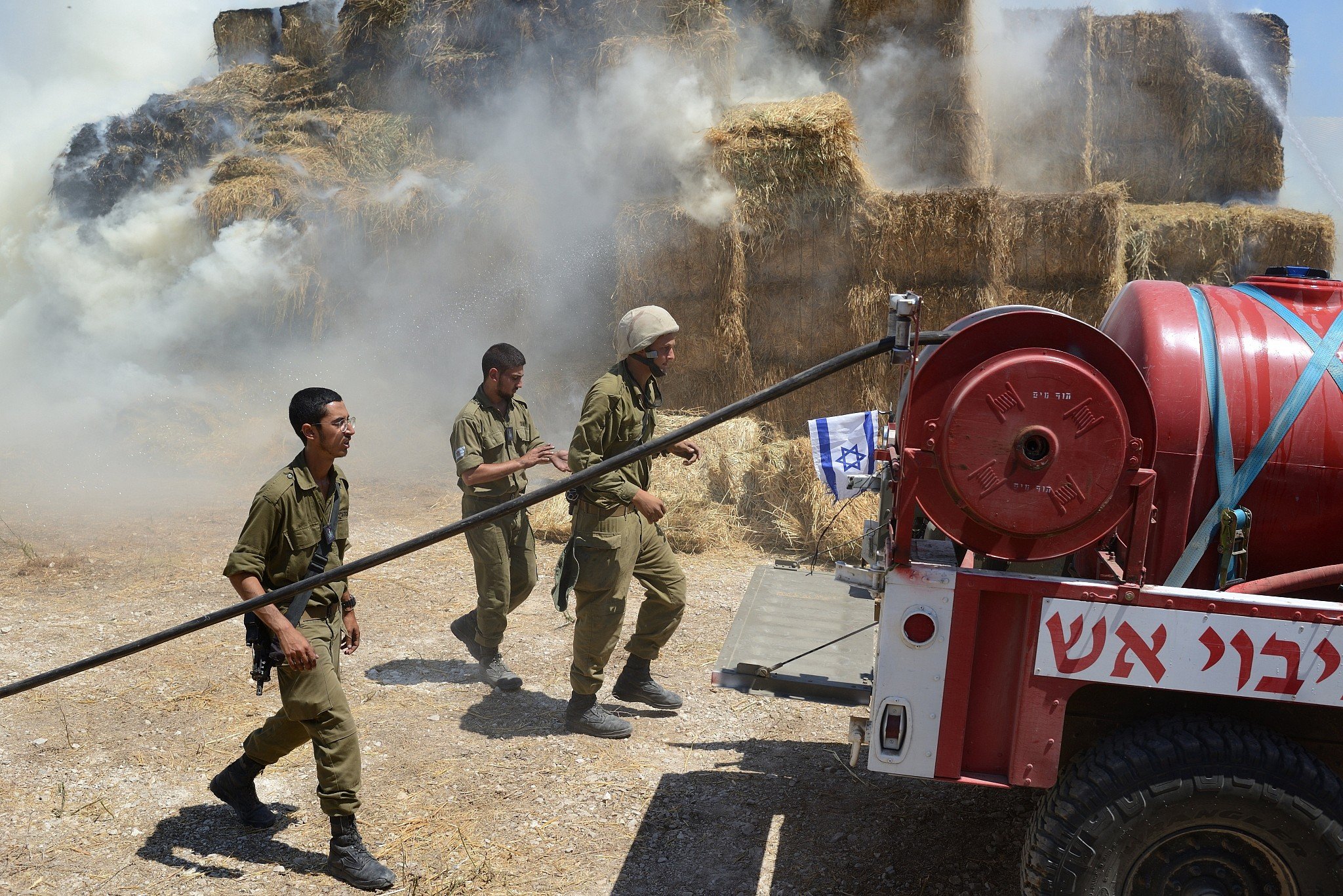 IDF Strikes Hamas and PIJ Targets in Gaza to Prevent Troop Ambushes