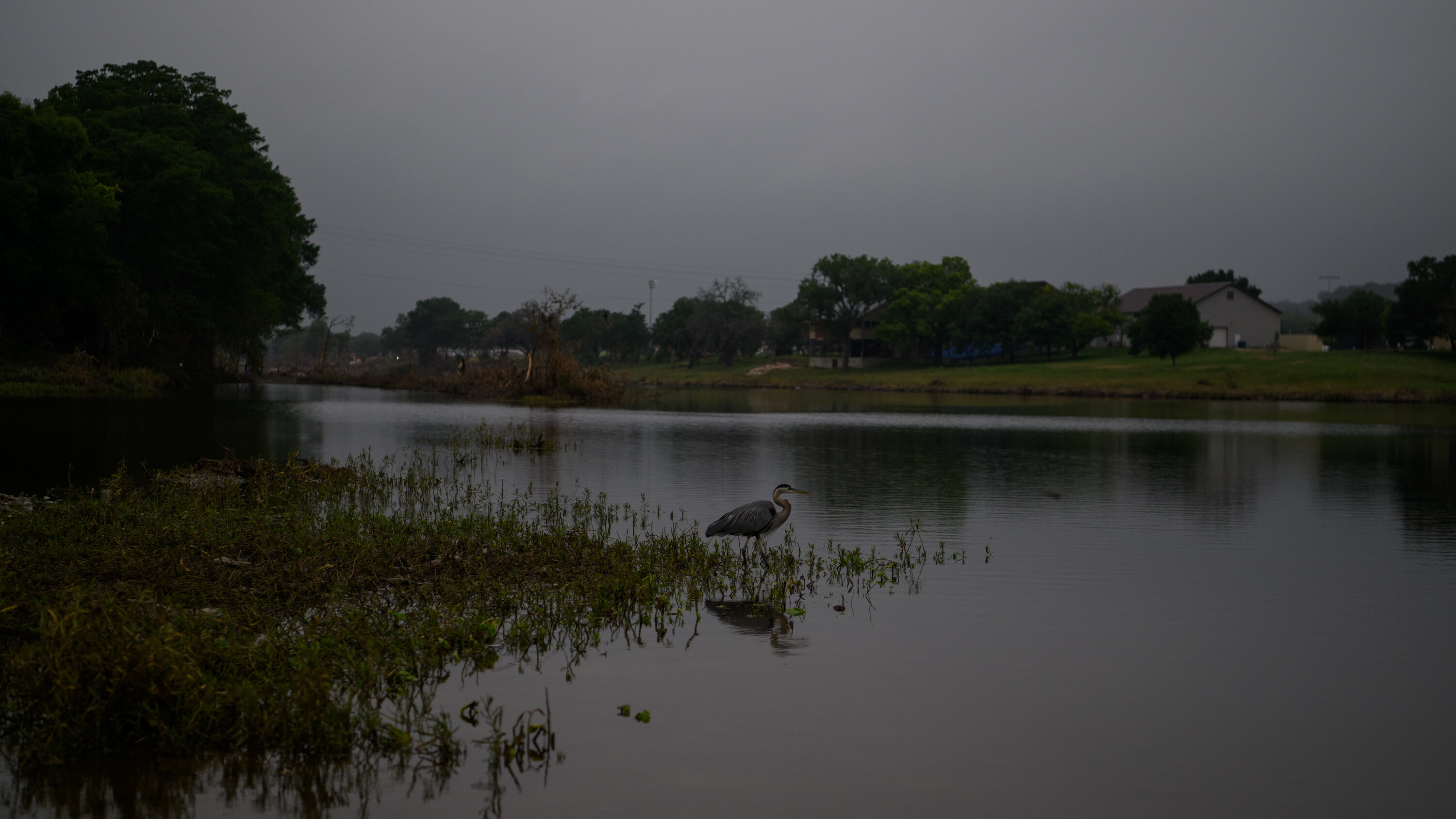 Central Texas Hit by Heavy Rain, Search Efforts Halted - The New York Times