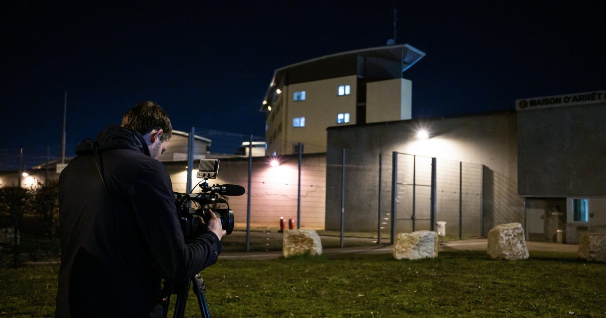 France: Inmate's Laundry Bag Escape from Prison - Details