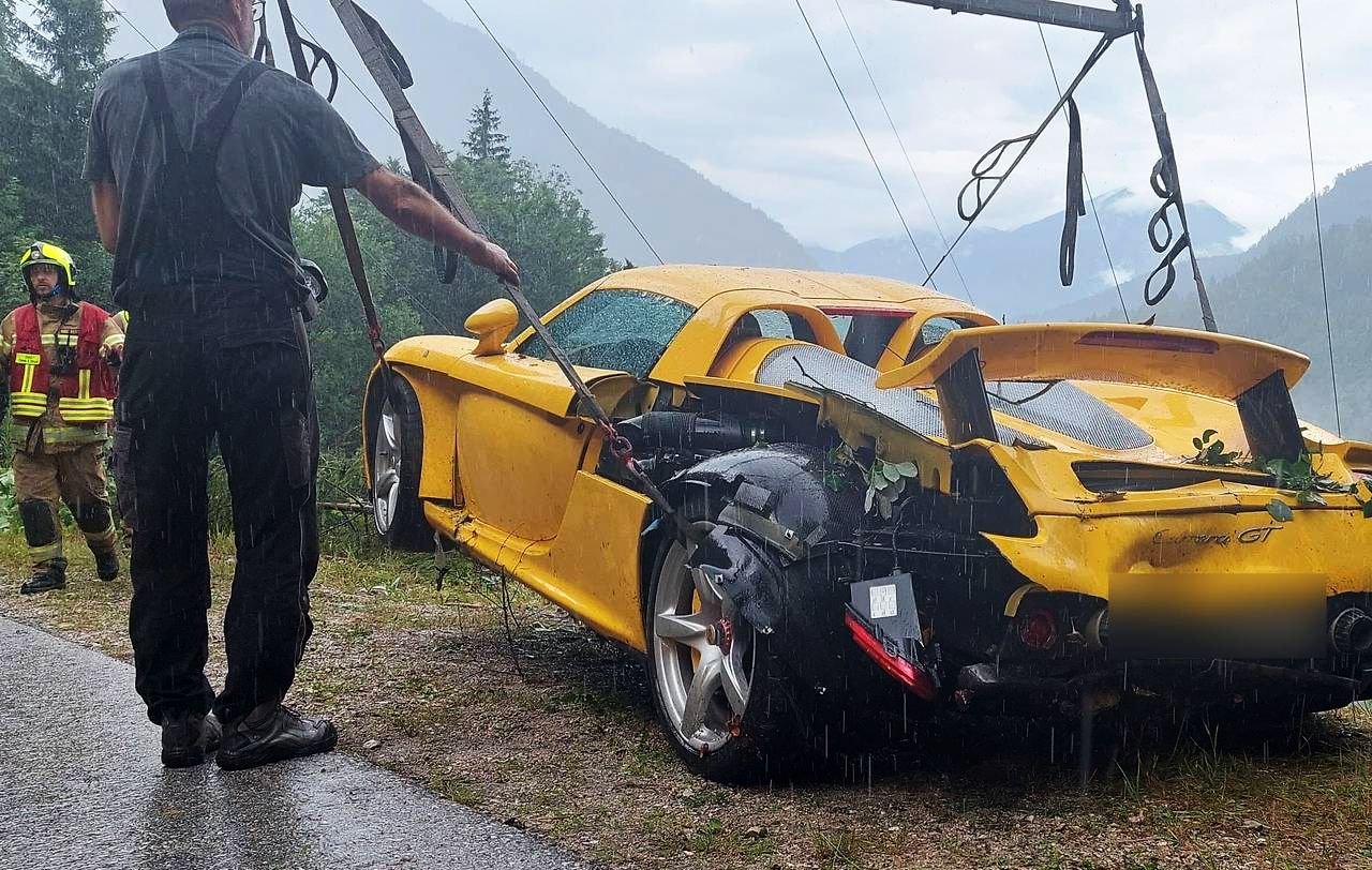 Porsche Carrera GT Crash: Incident in the Austrian Alps