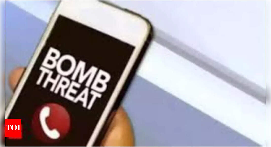 Fullerton Schools Lockdown: Bomb Threats Prompt Police Investigation at Four Campuses