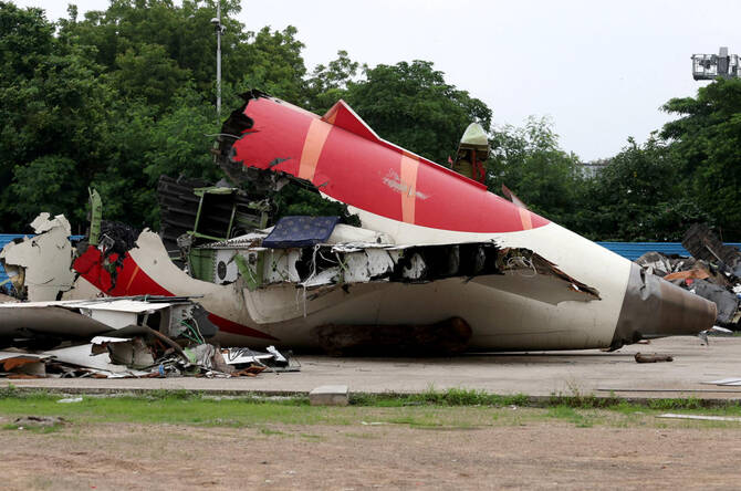 Airlines Inspect Boeing Fuel Switches Following Air India Incident