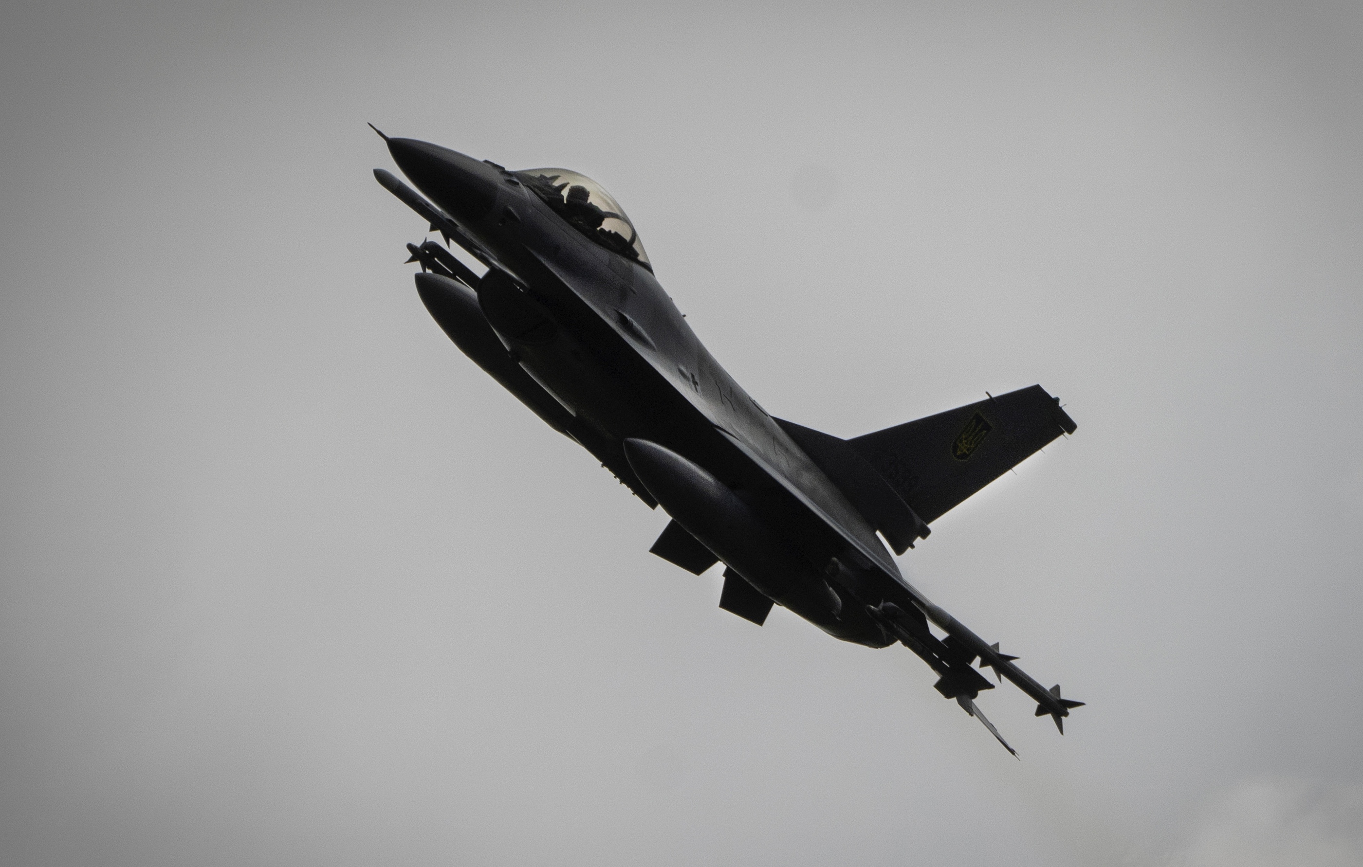 Ukraine Loses Another F-16 Fighter Jet Amidst Russian Attacks