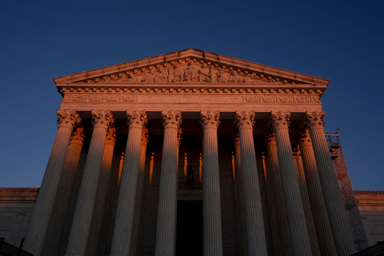 Supreme Court: Venezuelans Get More Time to Challenge Deportation