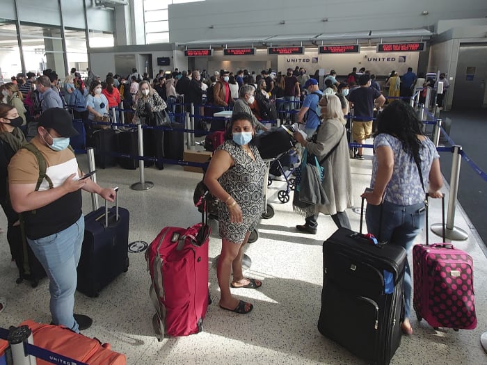 Ground Stop at Houston Bush Airport: Arrival Delays Reported
