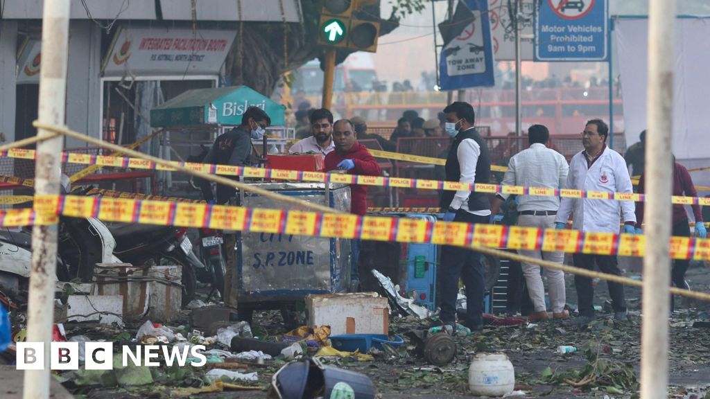 Delhi Car Bomb: Man Arrested in Deadly Attack Near Red Fort, Suspect Linked to Indian Kashmir