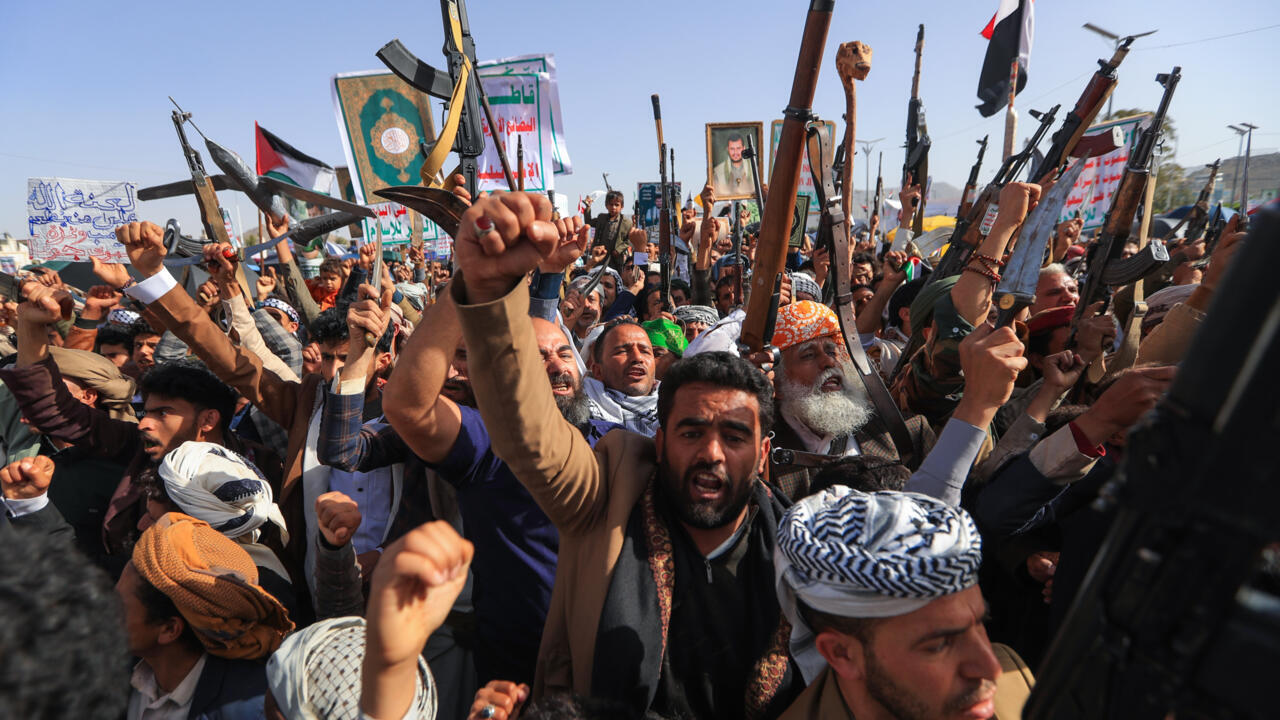 Israel Threatens Huthi Leaders After Strikes on Yemen Ports