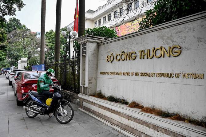 Vietnam, US Intensify Tariff Reduction Talks Amid Impending Levy