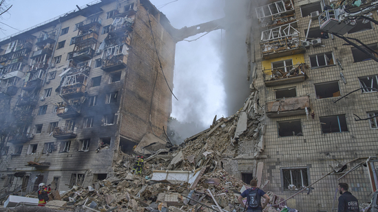 Deadly Russian Strike on Kyiv: Casualties and International Response