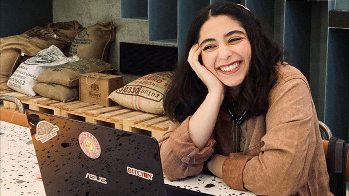 Young Iranian Poet Dies in Israeli Strike: A Tragic Loss