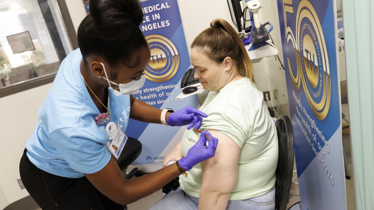 Nimbus: New COVID Variant Linked to 'Razor Blade Throat' Symptoms