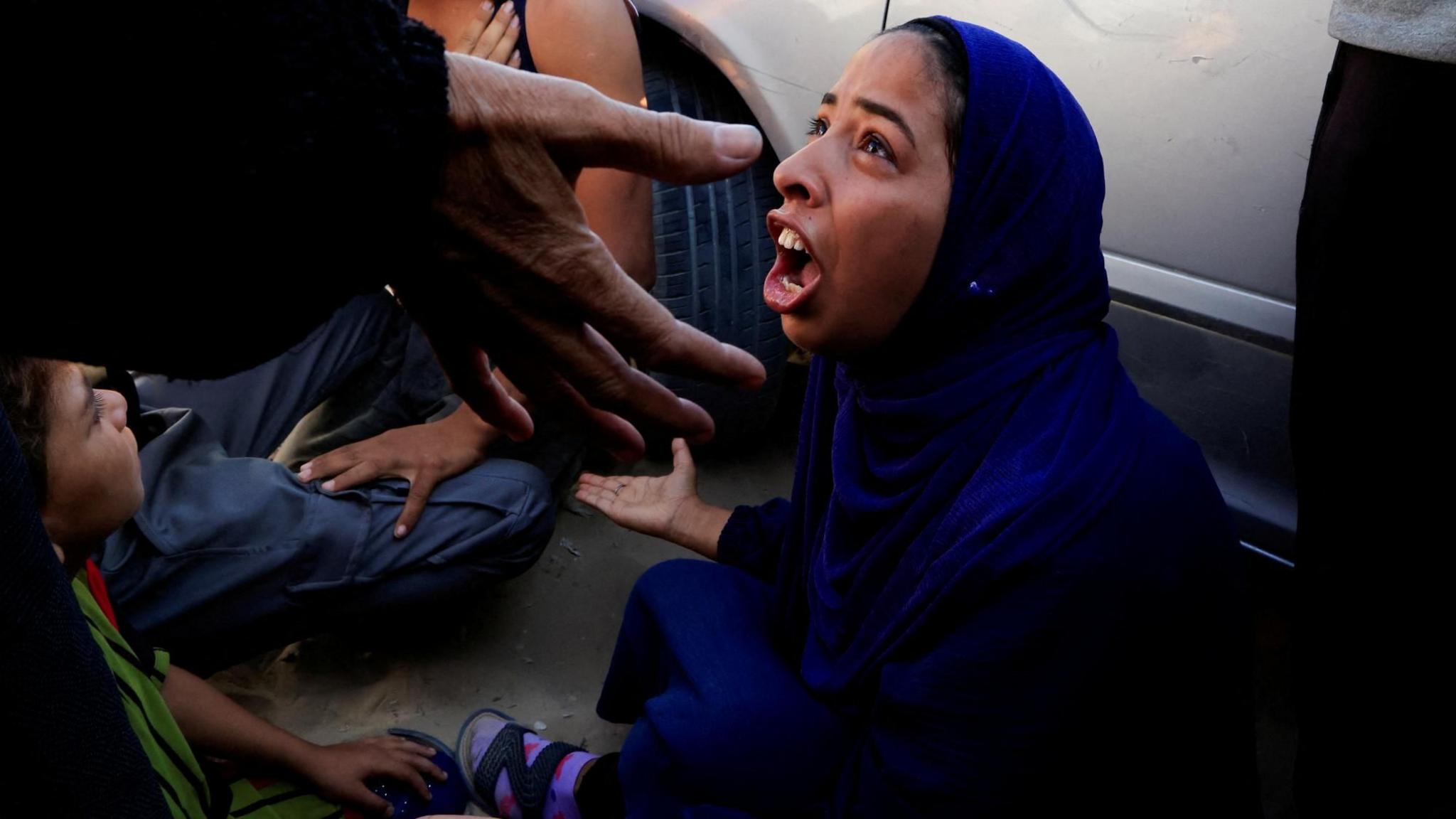 Gaza Aid Site Crush: Dozens Killed at US-Backed Distribution Center