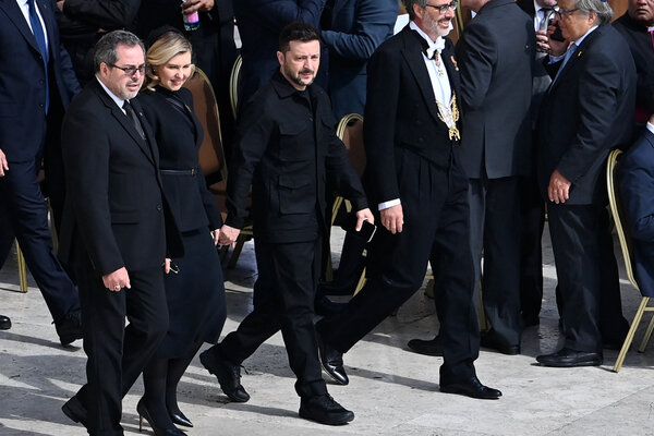 Pope Leo XIV to Meet Ukrainian President Zelensky After Inauguration Mass
