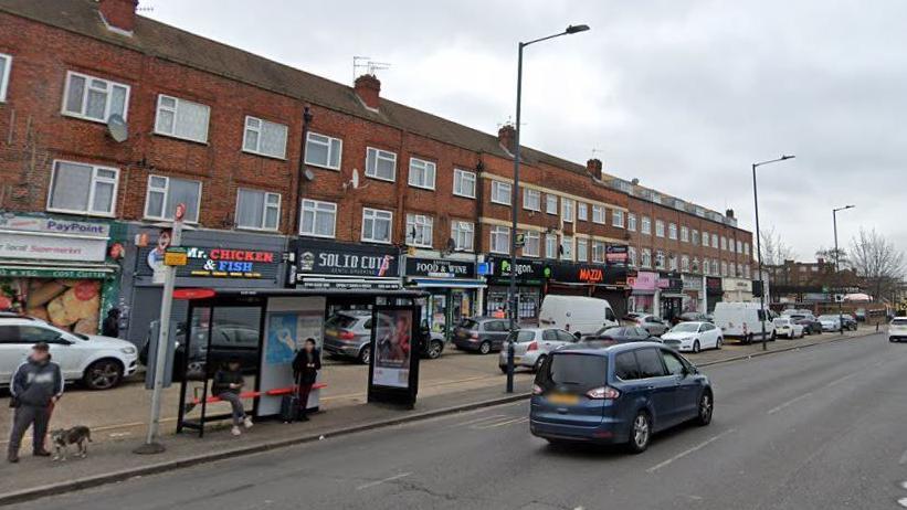 London Murder Investigation: 26-Year-Old Man Fatally Stabbed