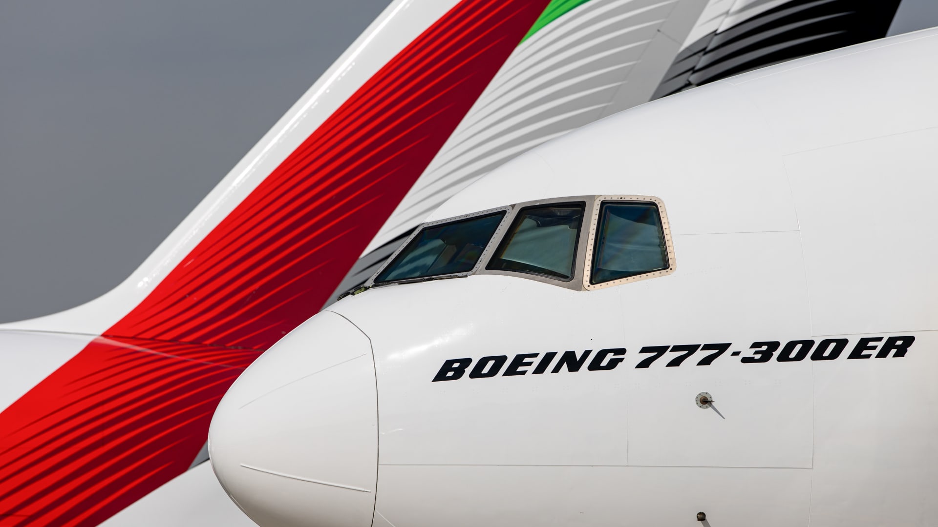 Emirates Pressures Boeing on $38 Billion 777-9 Order Amid Delivery Delays & Certification Challenges