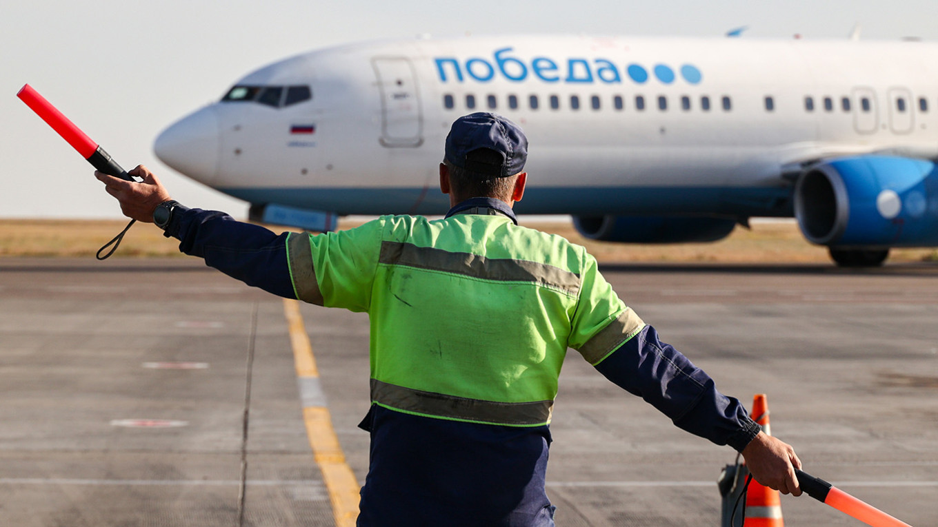 Poland Seizes Boeing Aircraft Tires En Route to Russia Amid Sanctions