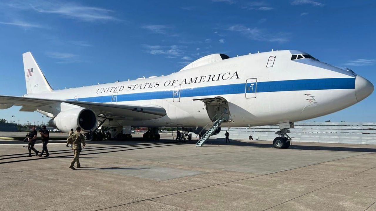 US 'Doomsday Plane' Flies to Washington Amid Iran Tensions: Boeing E-4B Nightwatch Operation