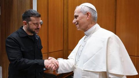 Italy Backs Vatican Mediation in Ukraine War: Meloni Supports Trump's Proposal
