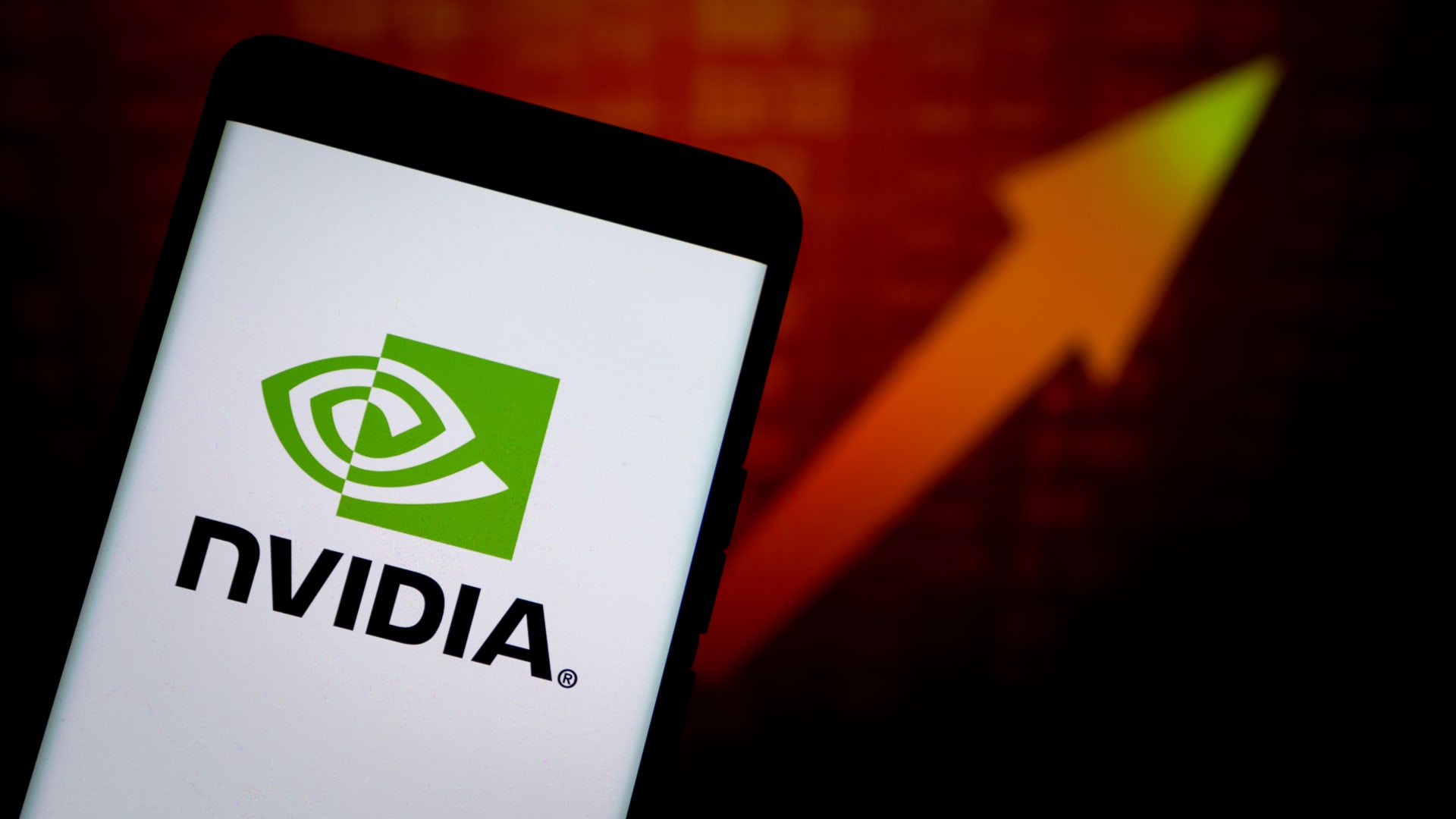 Nvidia Stock Soars 5% Premarket on Q3 Earnings Beat, CEO Debunks AI Bubble Fears & Addresses Bear Cases