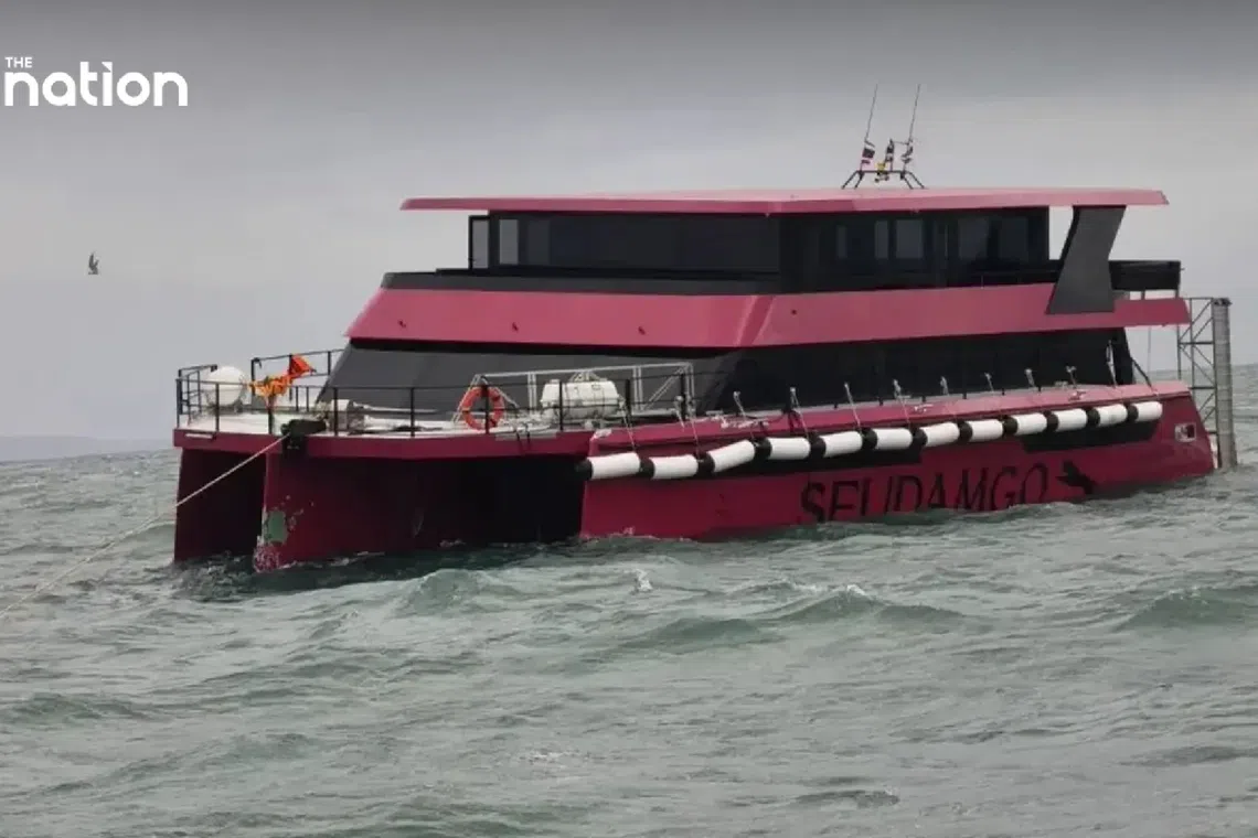 Thai Authorities Rescue All 97 Passengers from Ferry After Hull Breach Near Kradat Island En Route to Koh Kood