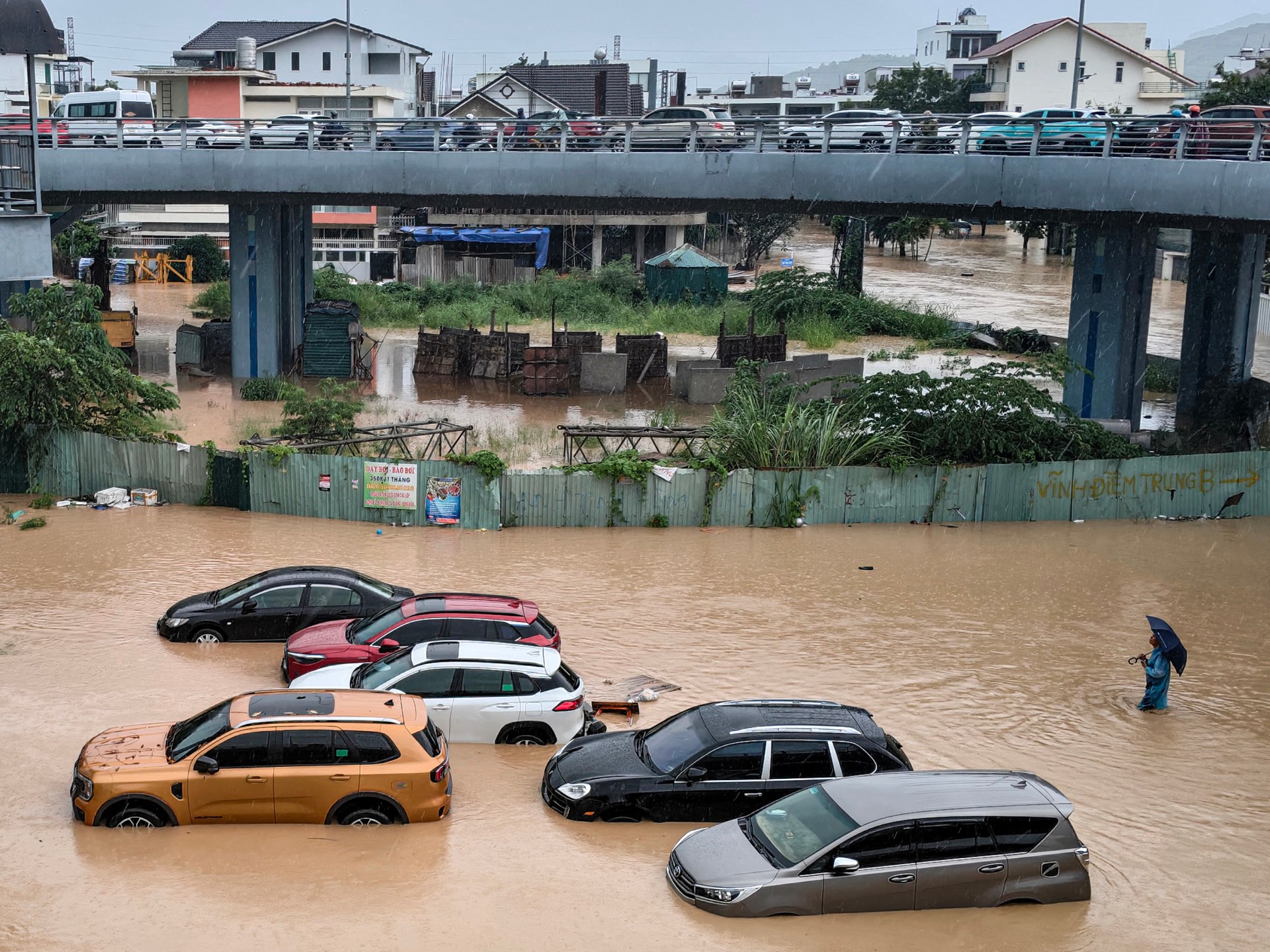 Deadly Floods & Landslides Wreak Havoc in Central Vietnam: 41 Confirmed Dead, Thousands Displaced Amid Torrential Rains & Rescue Efforts