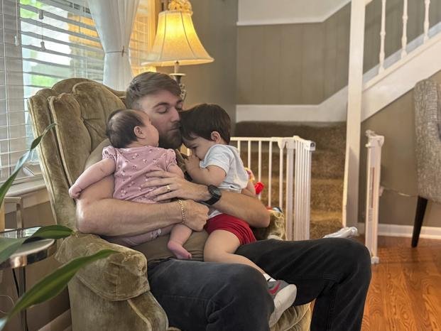 ICE Detains Breastfeeding Mother, Wife of Marine Corps Veteran