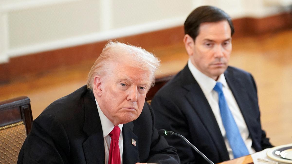 US Denies Promoting Russian 'Wish List' for Ukraine Peace, Citing Disputed 28-Point Plan