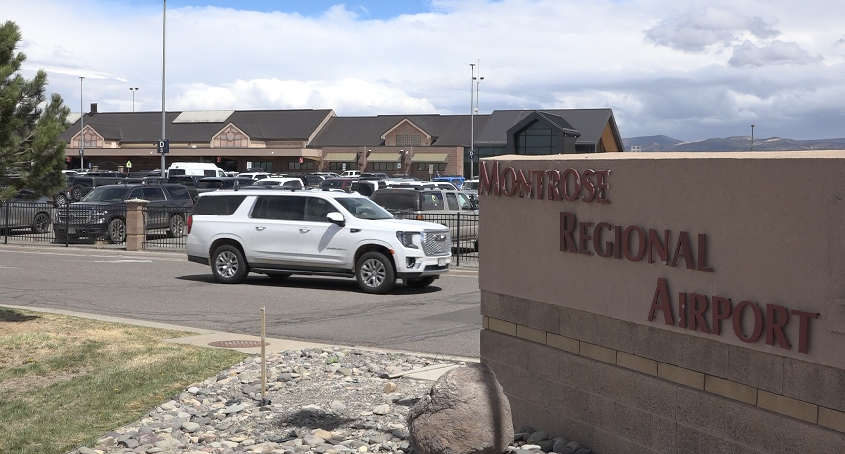 Aircraft Crash Reported Near Montrose Regional Airport, Colorado