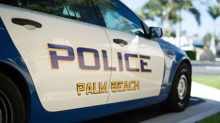 Palm Beach: Man Attacks Officer After Following Women at Midtown Beach