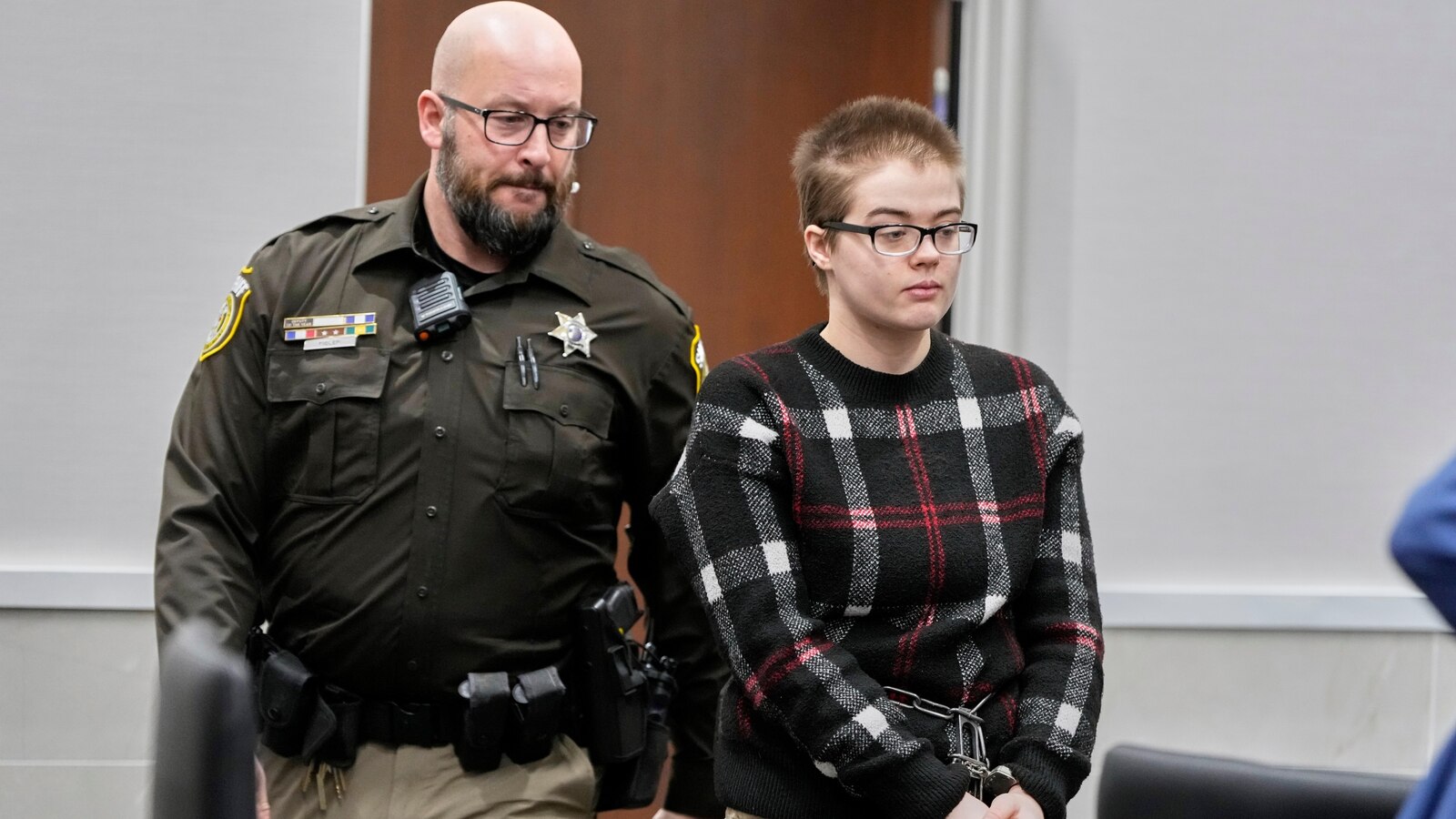 Slender Man Stabbing Suspect Morgan Geyser Missing After Cutting Electronic Monitor in Wisconsin