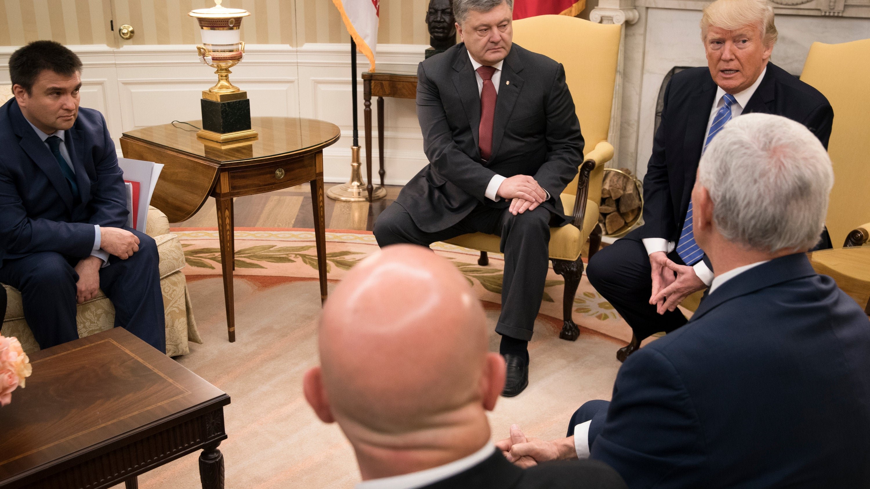 Trump's Shocking 28-Point Ukraine Peace Plan Unveiled by Axios: Global Reactions & Implications