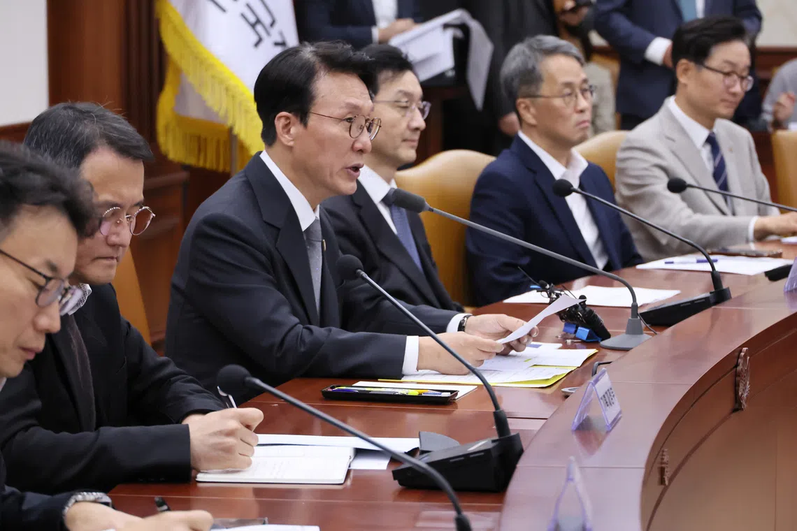 SK Martial Law Probe Expands to 49 Ministries; PM Kim Min-seok Emphasizes Restraint Amid Scrutiny Concerns