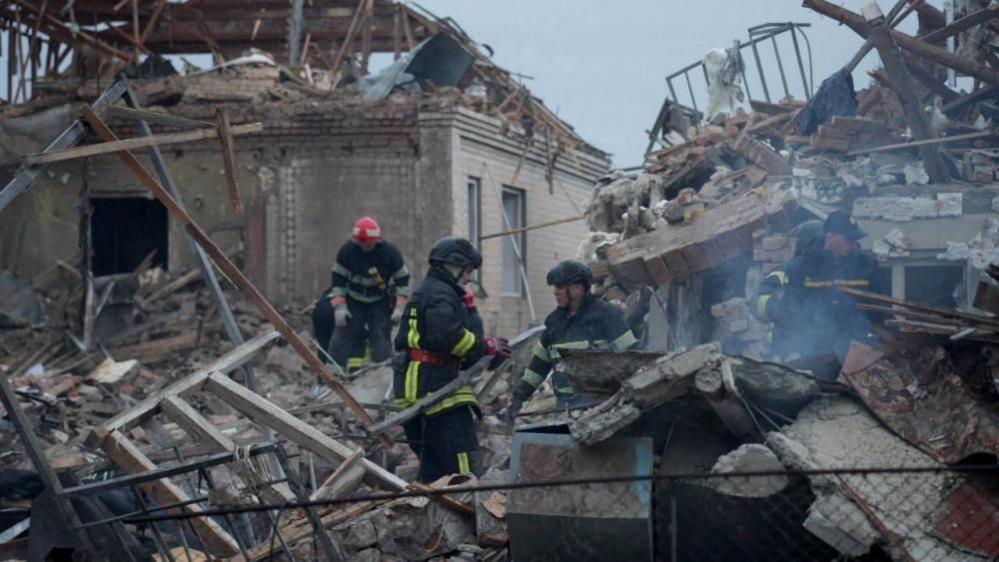 Zelensky Accuses US Silence of Encouraging Putin After Deadly Russian Attacks